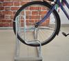 Soporte de suelo para bicicleta de alta calidad y baja para 3 bicicletas